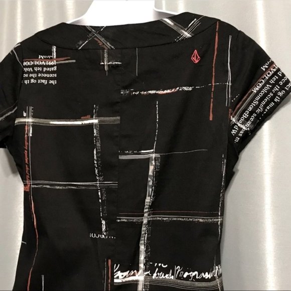 Volcom Black Dress with Typographic Detail - Picture 6 of 9